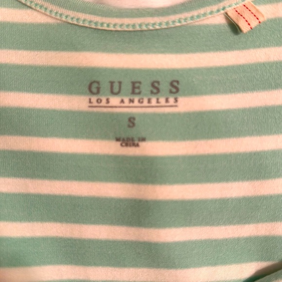 GUESS crop T-shirt,White and light blue stripes. Size small.Reversible scoopneck - Picture 4 of 4